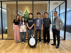 AOC大学生プロジェクトメンバーと社長